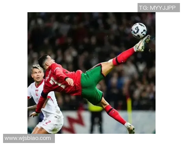 四大足球巨星汇聚一图 展现激情与荣耀的绿茵传奇