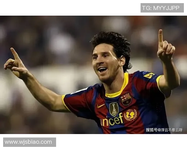 胖胖足球巨星逆袭：他们如何突破体型限制成就辉煌职业生涯