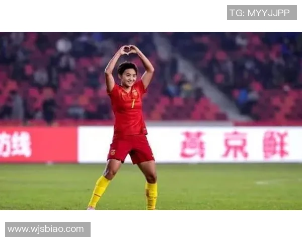 她是最硬核的女足球星，挑战极限无畏前行成就传奇