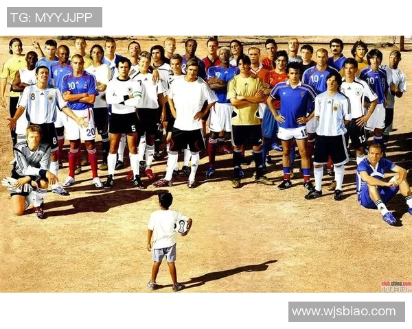 老一辈八大足球巨星的辉煌足迹与影响力分析 老一辈八大足球巨星的辉煌足迹与影响力分析